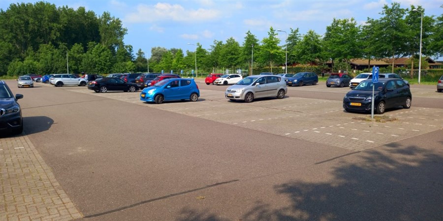 Bericht Tender voor duurzame parkeerplaatsen Reeuwijkse Hout succesvol bekijken